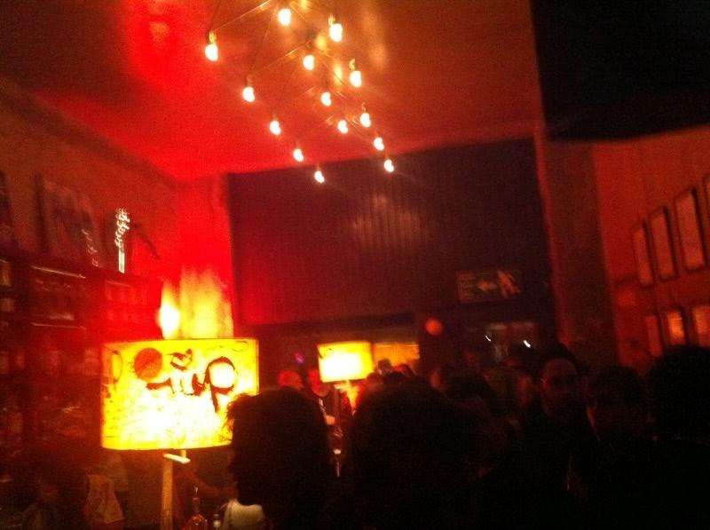 Photo taken at King Size Bar Berlin at 2011-05-05 00꞉44꞉35