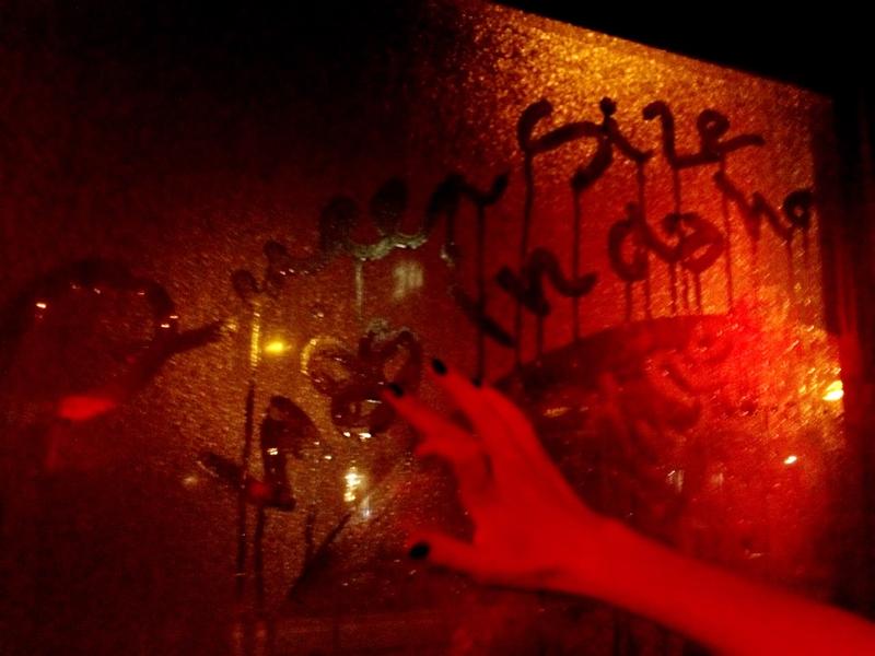 Photo taken at King Size Bar Berlin at 2012-01-08 02꞉41꞉42