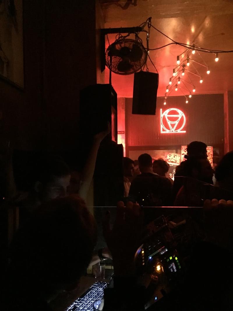 Photo taken at King Size Bar Berlin at 2014-12-11 01꞉11꞉30