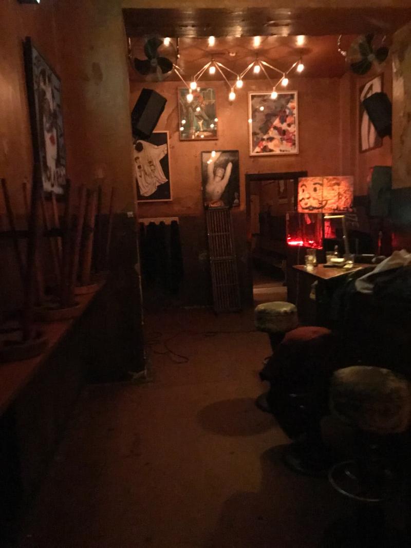 Photo taken at King Size Bar Berlin at 2017-03-15 01꞉34꞉21